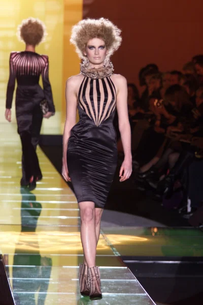 Look 7